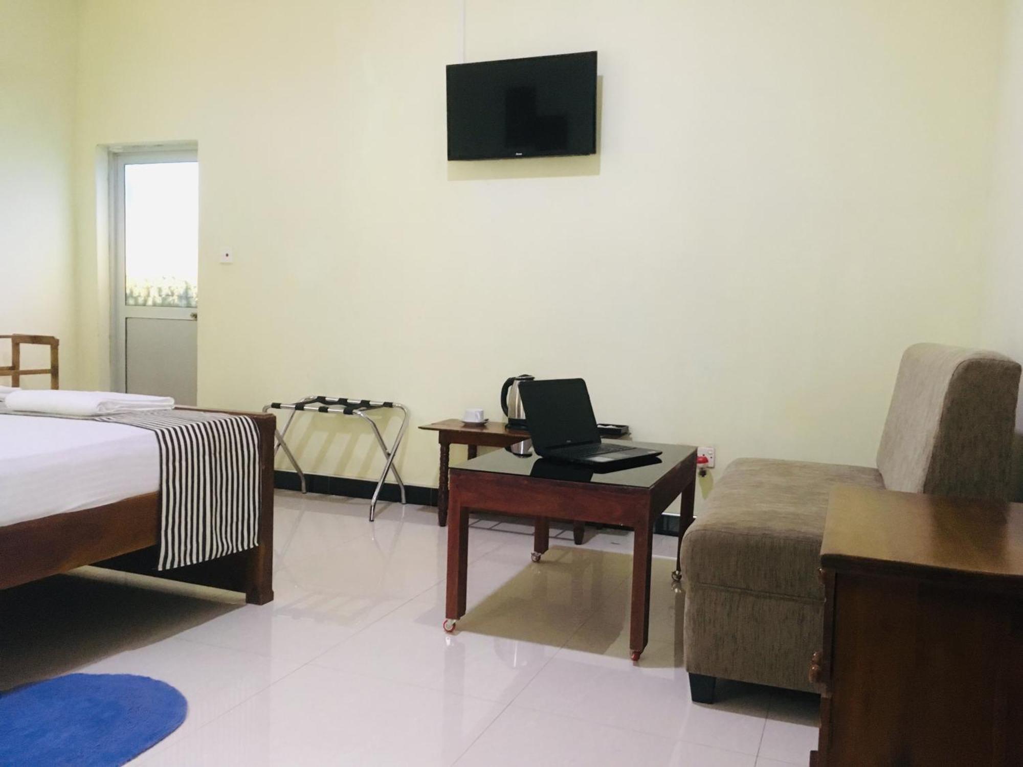 The Max Villa Negombo Dış mekan fotoğraf